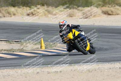 media/Nov-16-2025-Race Pace (Sun) [[8c5fa54630]]/Non Verified Riders (1st 20 Minutes)/2-Turn 10 (1010am)/